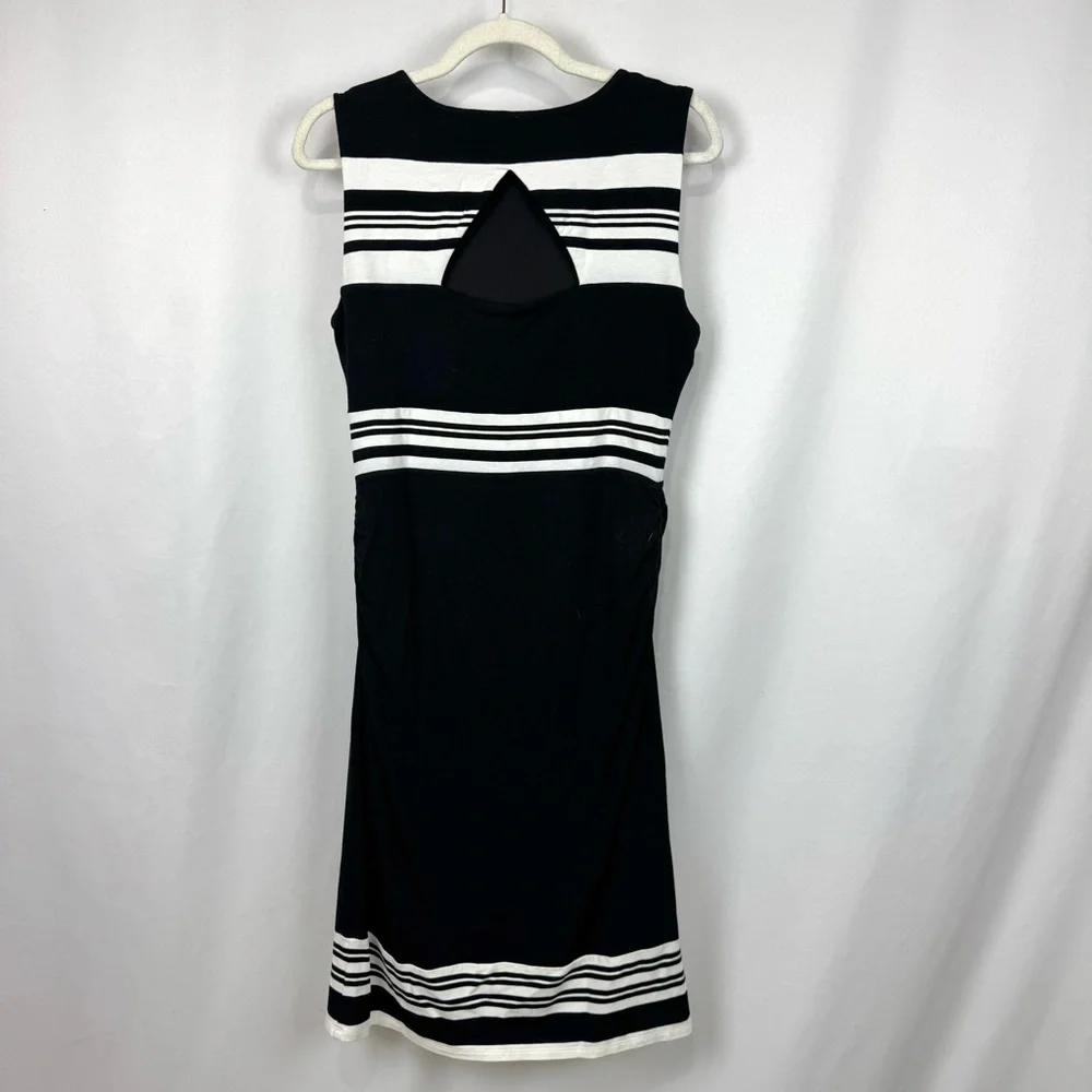 White House Black Market S Black White Stripe Ruched Sheath Dress Key Hole Back